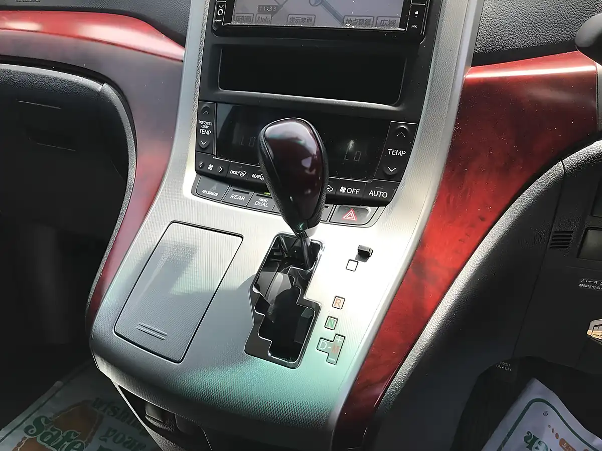 Used 2009 Toyota Alphard 240S White - Interior and Exterior details 15