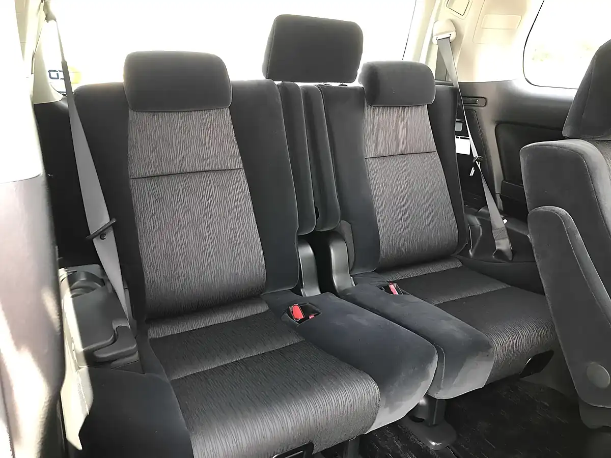 Used 2009 Toyota Alphard 240S White - Interior and Exterior details 17