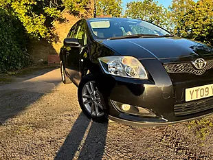 Used 2009 Toyota Auris Tr Black - Interior and Exterior details 14