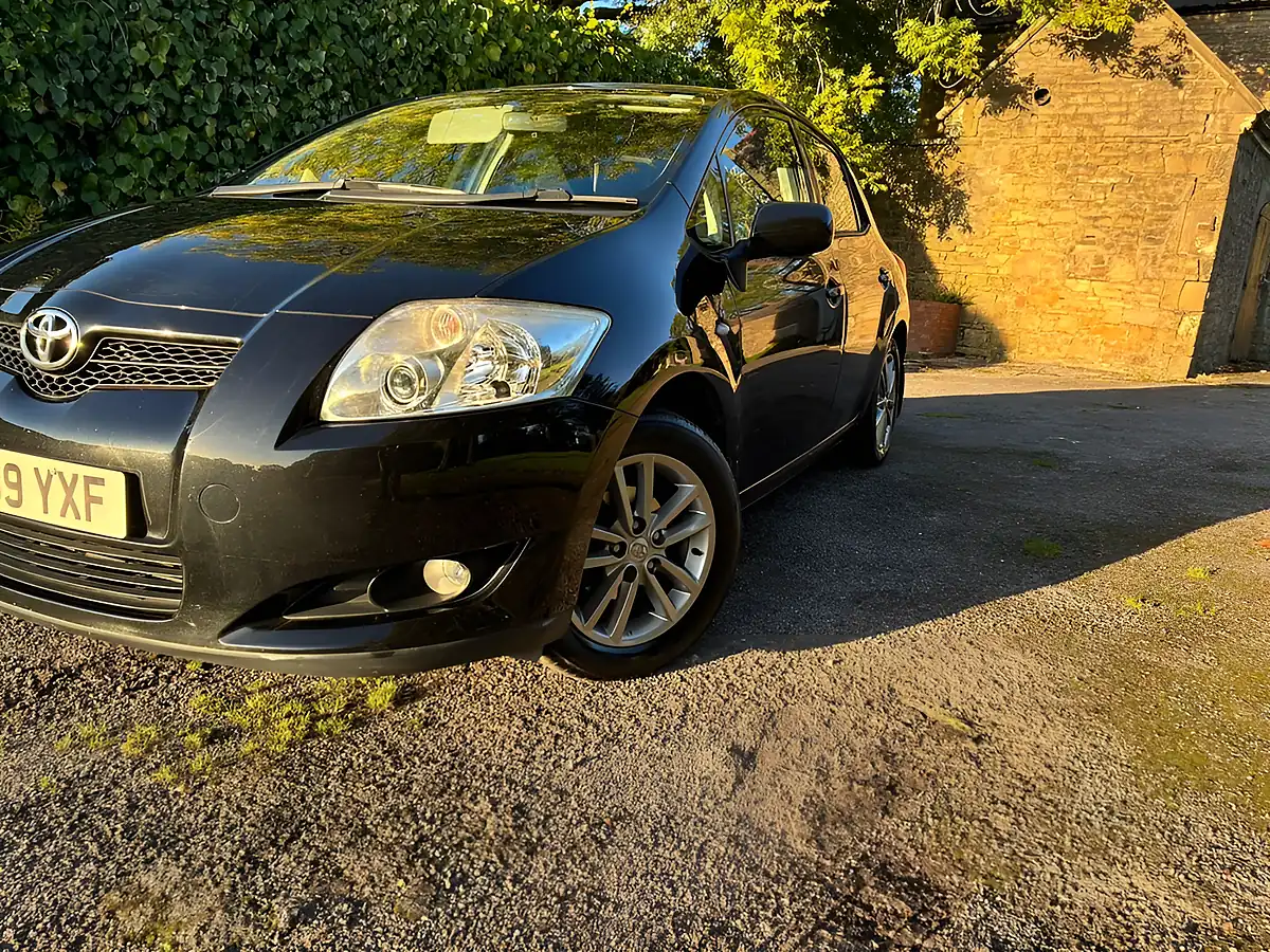 Used 2009 Toyota Auris Tr Black - Interior and Exterior details 15