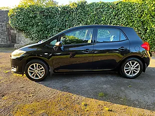Used 2009 Toyota Auris Tr Black - Interior and Exterior details 16