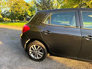 Used 2009 Toyota Auris Tr Black - Interior and Exterior details 19