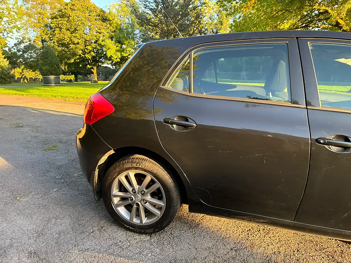 Used 2009 Toyota Auris Tr Black - Interior and Exterior details 19