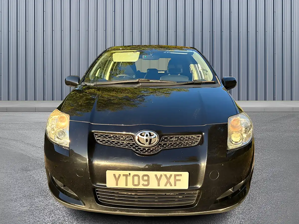 Used 2009 Toyota Auris Tr Black - Interior and Exterior details 2