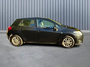 Used 2009 Toyota Auris Tr Black - Interior and Exterior details 7