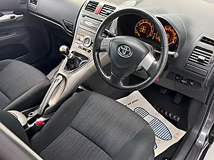 Used 2009 Toyota Auris Tr Grey - Interior and Exterior details 3