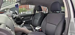 Used 2009 Toyota Auris Tr Silver - Interior and Exterior details 17