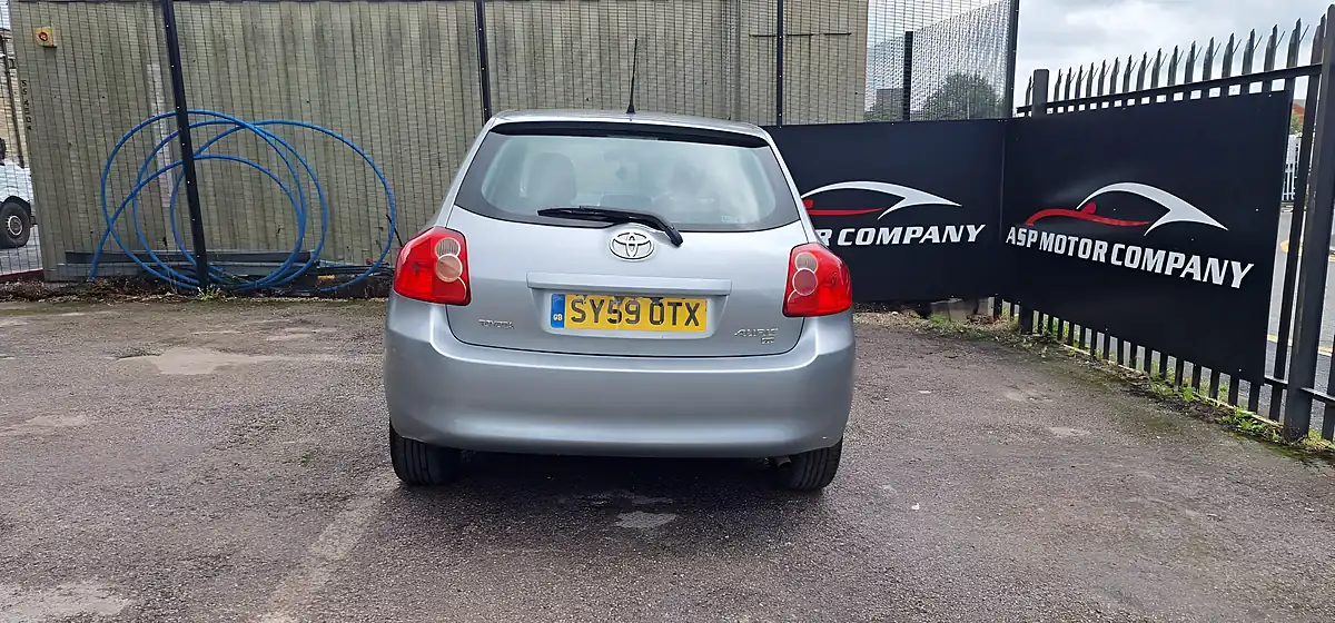 Used 2009 Toyota Auris Tr Silver - Interior and Exterior details 7