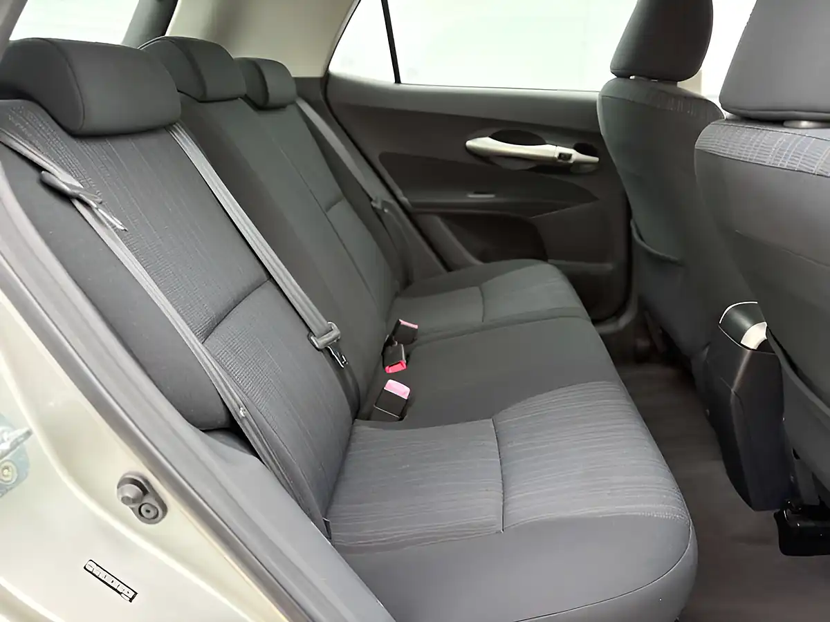 Used 2009 Toyota Auris Tr Silver Steel - Interior and Exterior details 20