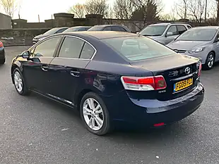 Used 2009 Toyota Avensis T4 Blue - Interior and Exterior details 3