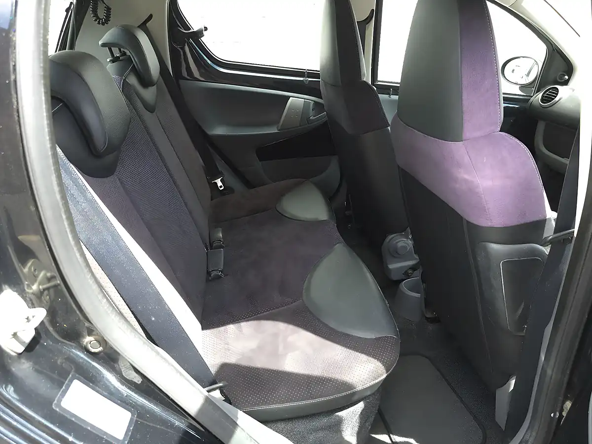 Used 2009 Toyota Aygo Black Multimode Black - Interior and Exterior details 15