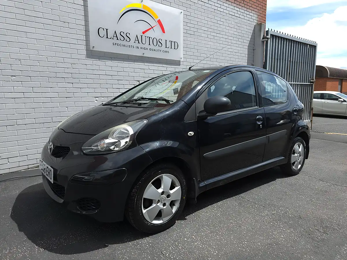 Used 2009 Toyota Aygo Black Multimode Black - Interior and Exterior details 6