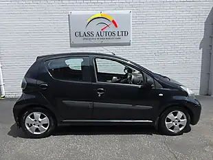 Used 2009 Toyota Aygo Black Multimode Black - Interior and Exterior details 9