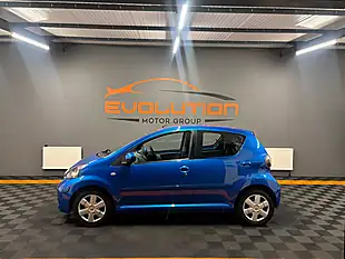 Used 2009 Toyota Aygo Blue Blue - Interior and Exterior details 2