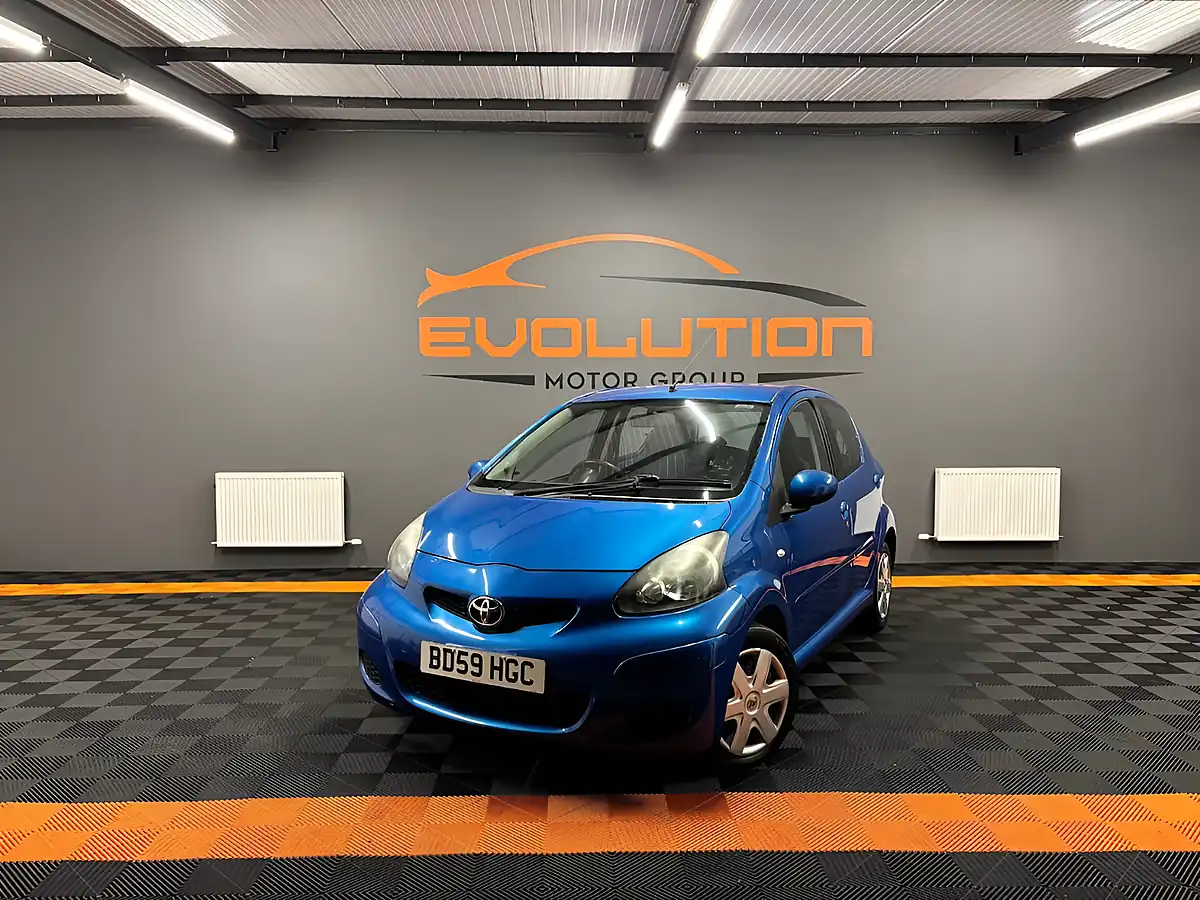 Used 2009 Toyota Aygo Blue Blue - Interior and Exterior details 5