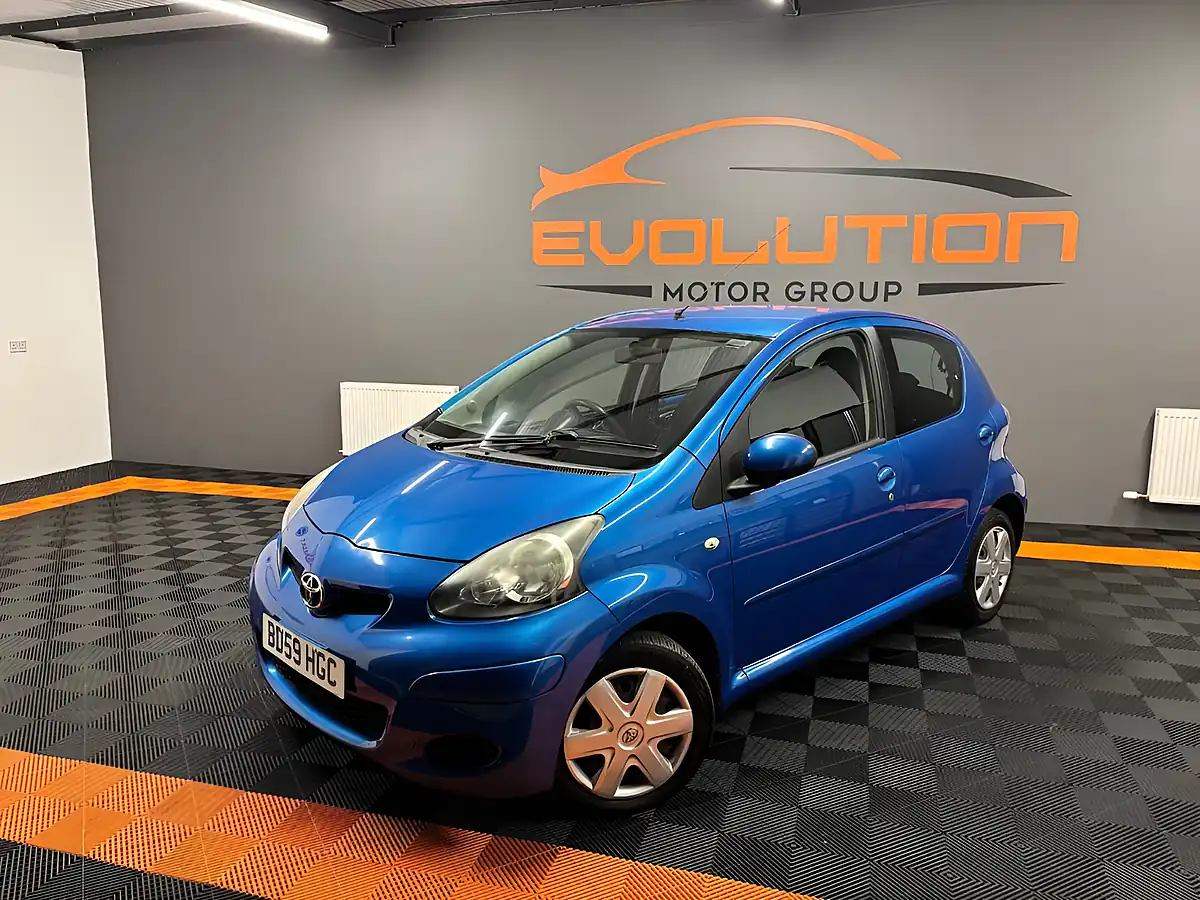 Used 2009 Toyota Aygo Blue Blue - Interior and Exterior details 6