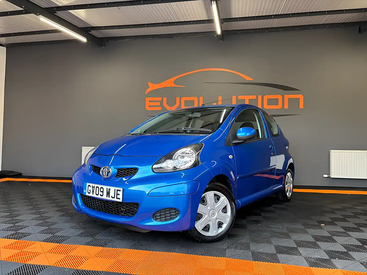 Used 2009 Toyota Aygo Blue Edition Blue - Interior and Exterior details 4