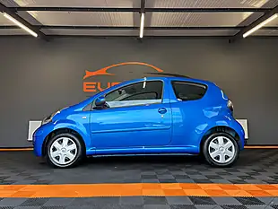 Used 2009 Toyota Aygo Blue Edition Blue - Interior and Exterior details 5