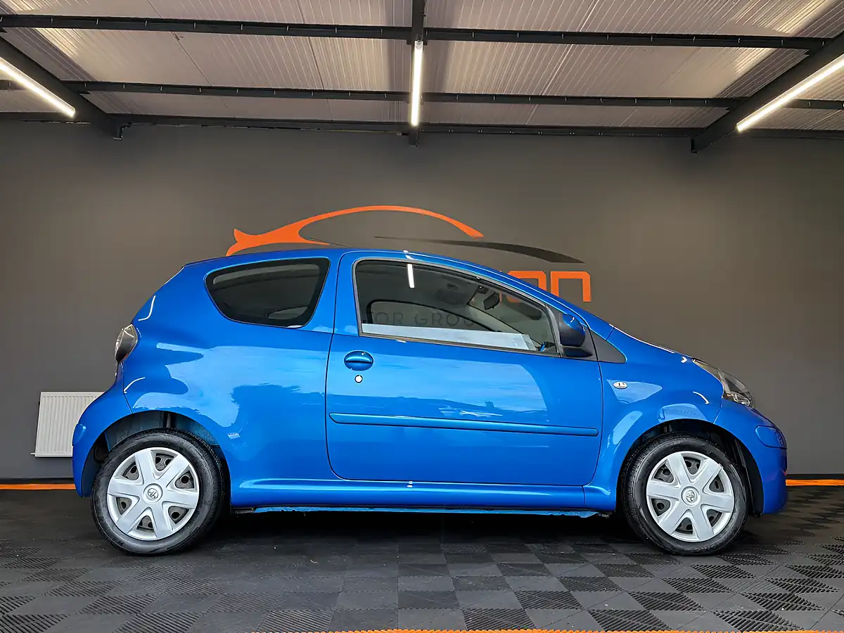 Used 2009 Toyota Aygo Blue Edition Blue - Interior and Exterior details 6