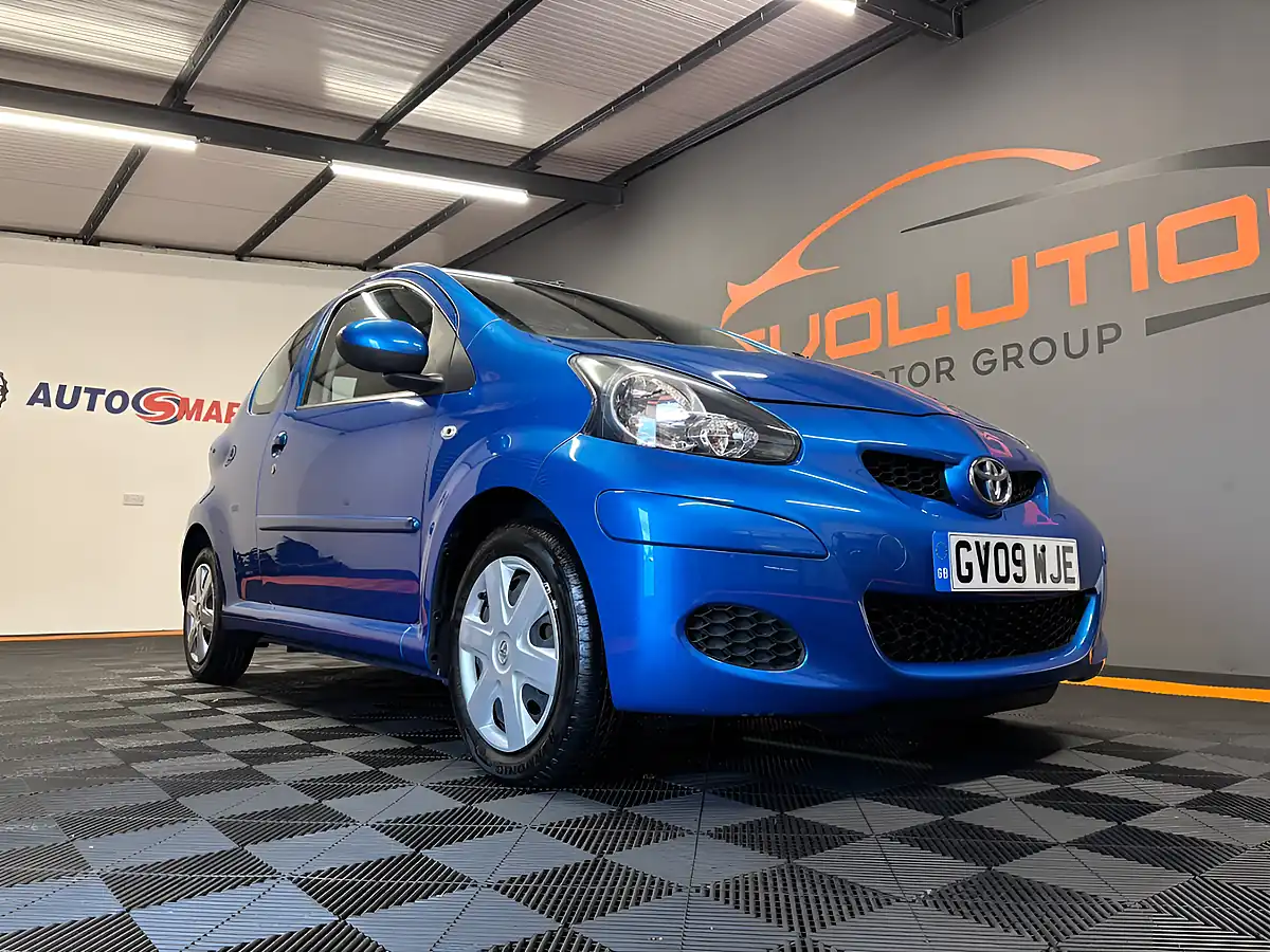 Used 2009 Toyota Aygo Blue Edition Blue - Interior and Exterior details 7