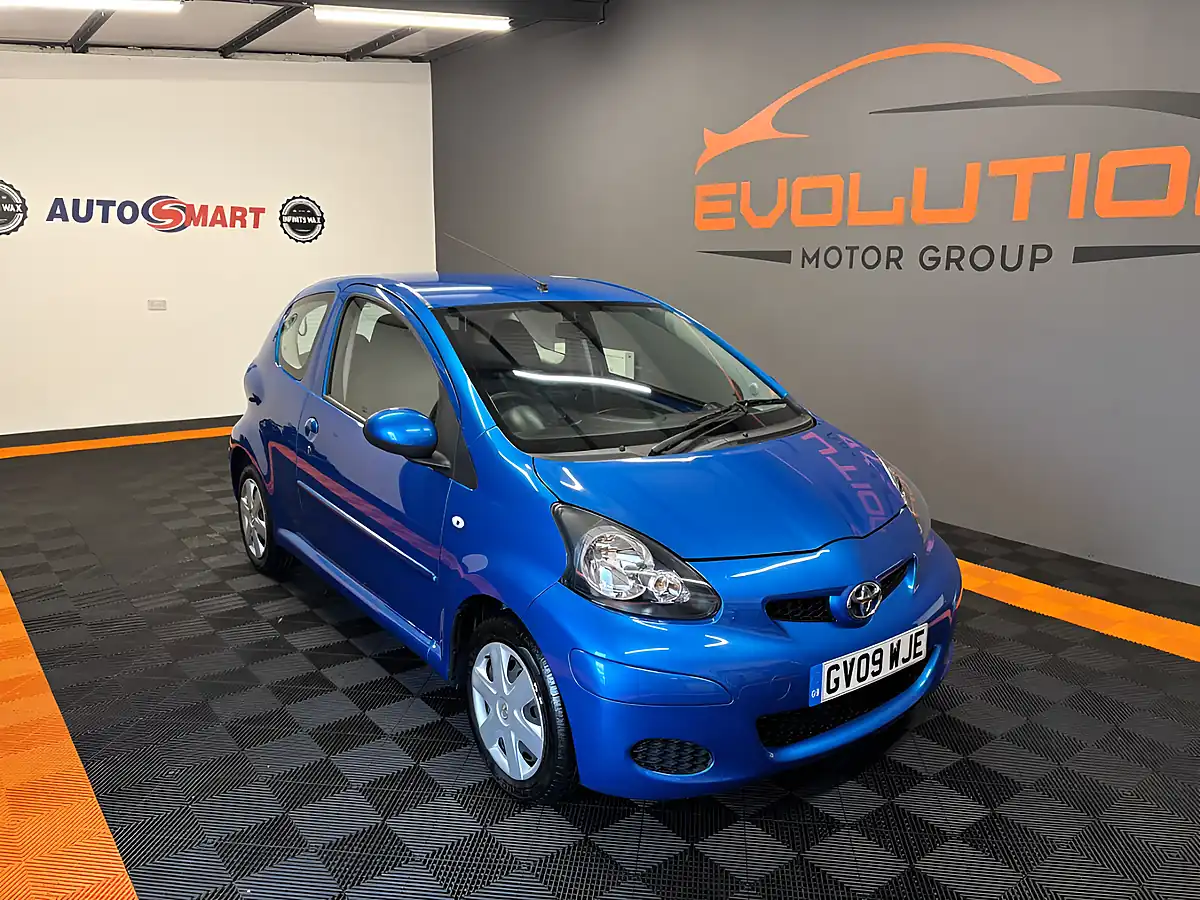 Used 2009 Toyota Aygo Blue Edition Blue - Interior and Exterior details 9