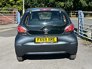 Used 2009 Toyota Aygo Hatchback Grey - Interior and Exterior details 10