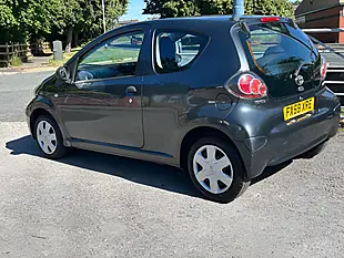 Used 2009 Toyota Aygo Hatchback Grey - Interior and Exterior details 5
