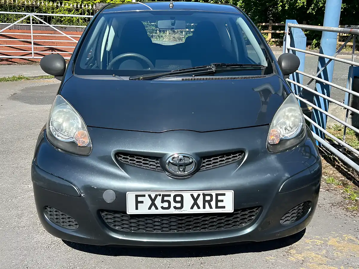 Used 2009 Toyota Aygo Hatchback Grey - Interior and Exterior details 9