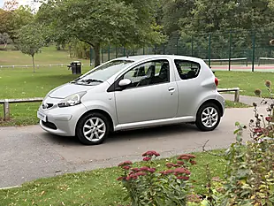 Used 2009 Toyota Aygo Platinum Silver - Interior and Exterior details 5