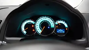 Used 2009 Toyota Corolla Verso Sr Silver - Interior and Exterior details 3