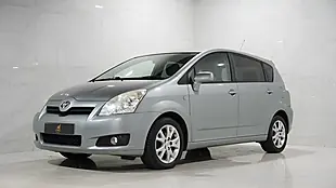 Used 2009 Toyota Corolla Verso Sr Silver - Interior and Exterior details 4