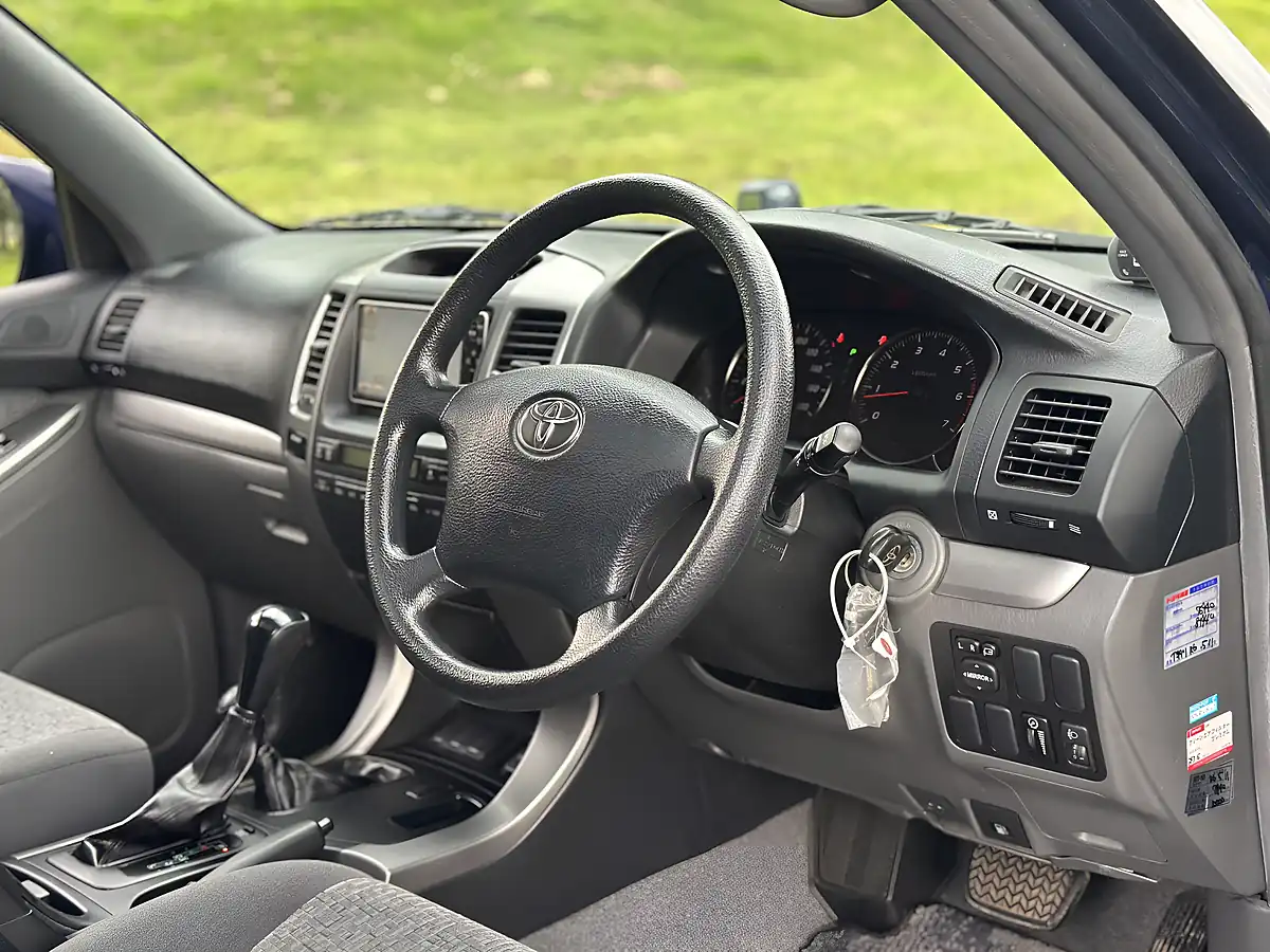 Used 2009 Toyota Land Cruiser Rz Prado Blue - Interior and Exterior details 13