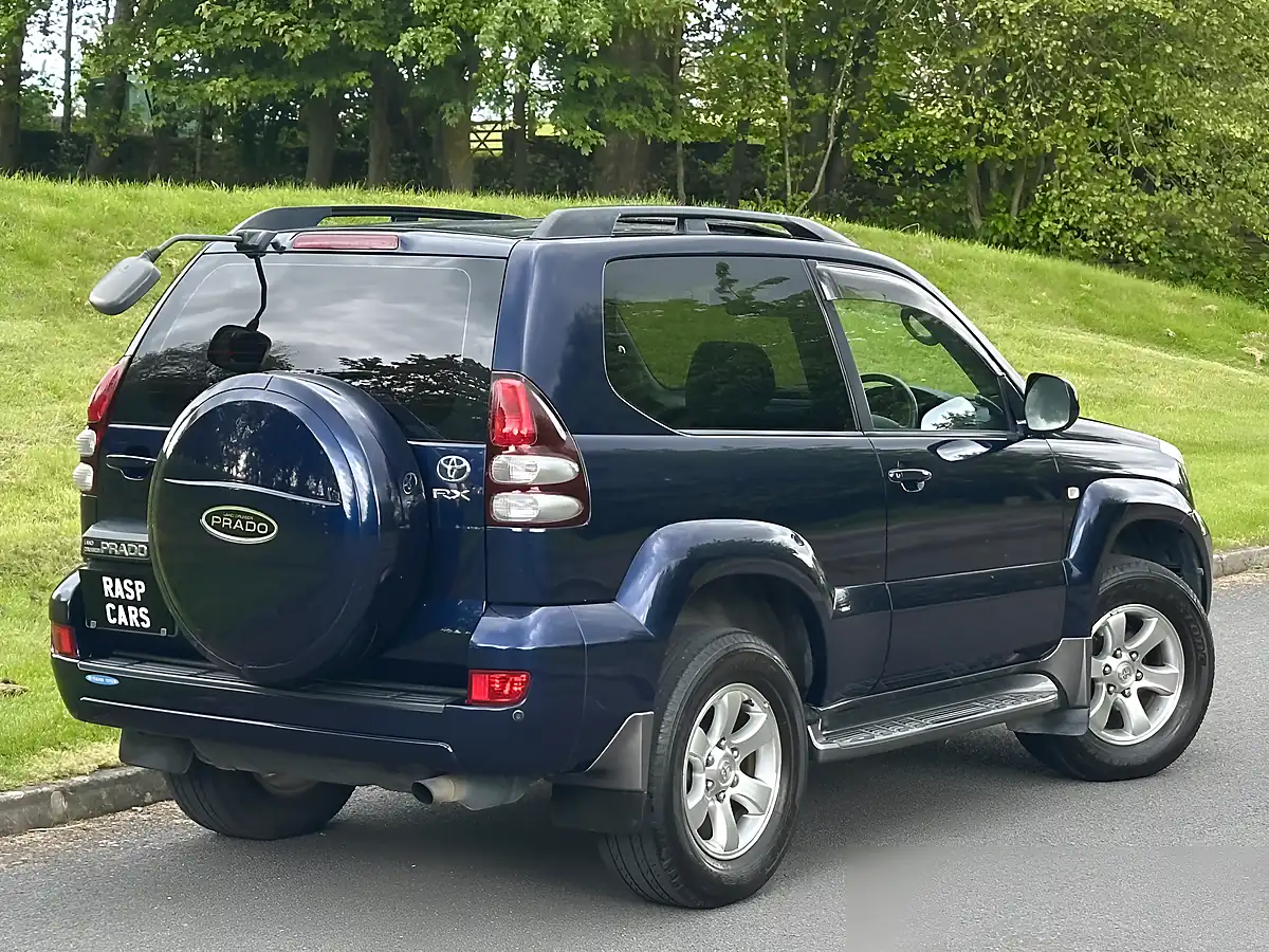 Used 2009 Toyota Land Cruiser Rz Prado Blue - Interior and Exterior details 9