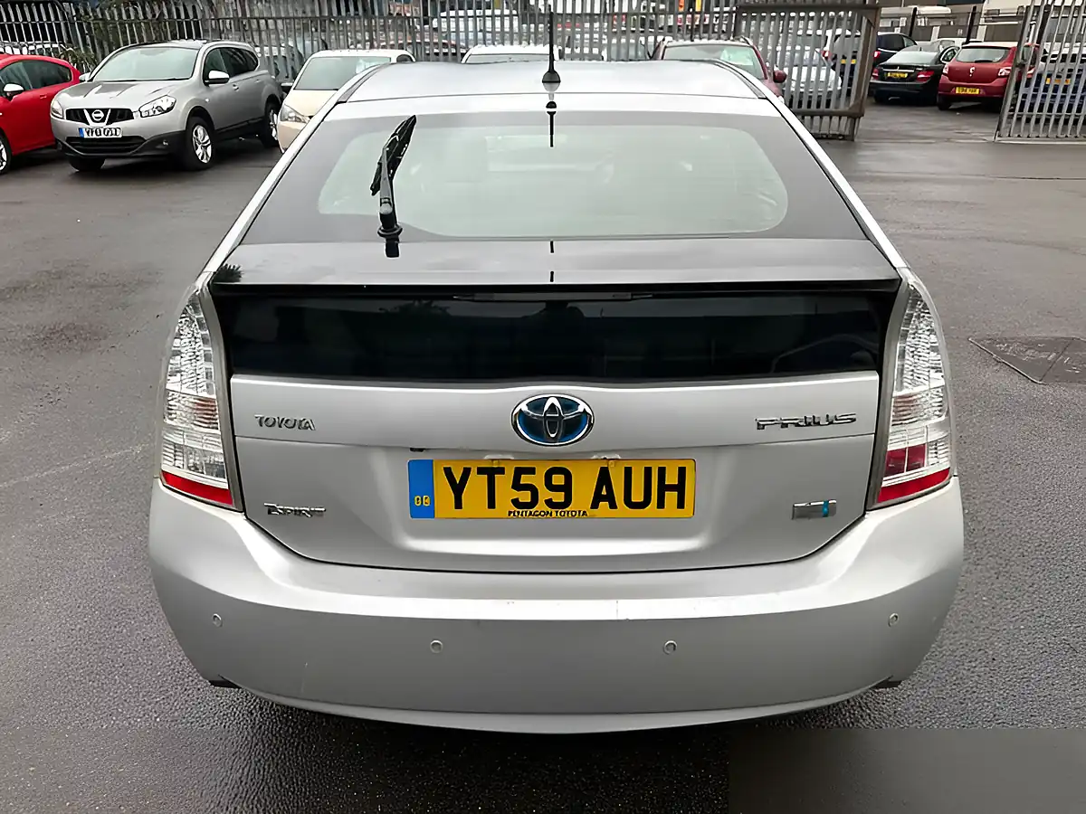 Used 2009 Toyota Prius T Spirit Silver - Interior and Exterior details 10