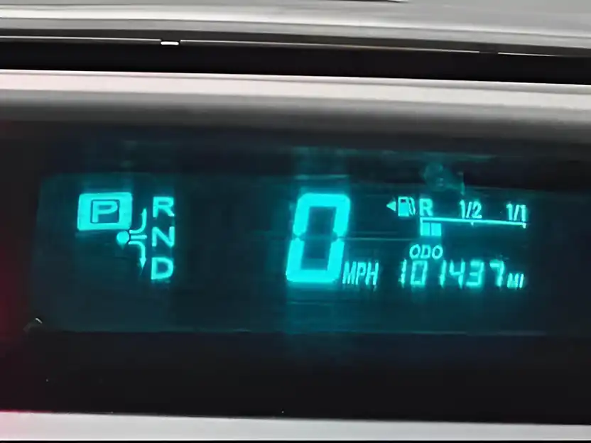Used 2009 Toyota Prius T4 Grey - Interior and Exterior details 8