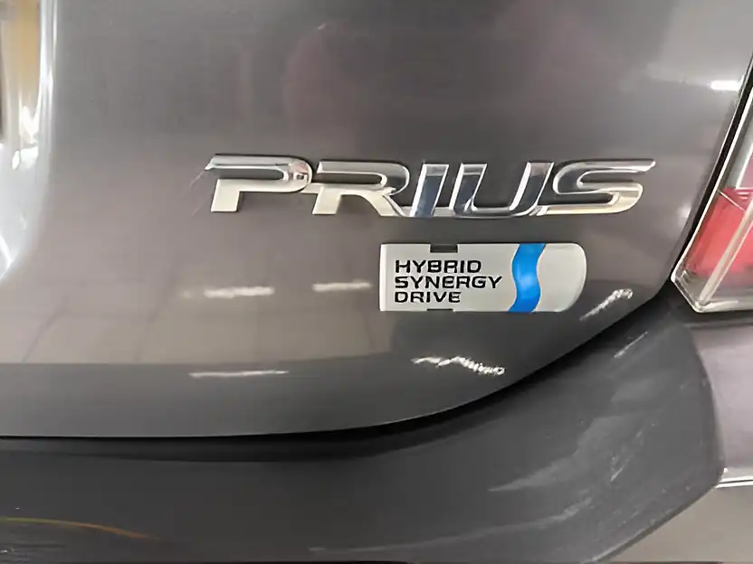 Used 2009 Toyota Prius T4 Grey - Interior and Exterior details 9