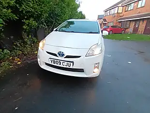 Used 2009 Toyota Prius T4 White - Interior and Exterior details 14