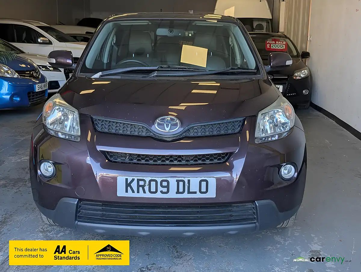 Used 2009 Toyota Urban Cruiser Purple - Interior and Exterior details 3