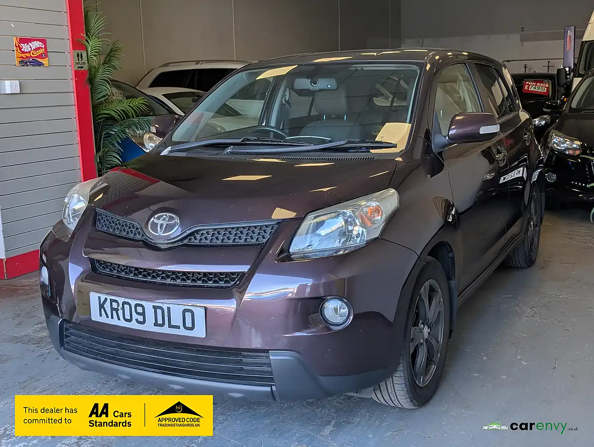 Used 2009 Toyota Urban Cruiser Purple - Interior and Exterior details 5