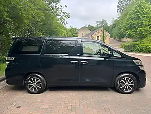 Used 2009 Toyota Vellfire Black - Interior and Exterior details 4