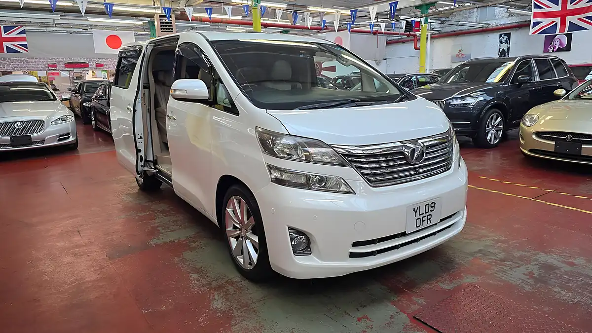 Used 2009 Toyota Vellfire Ultra Luxury Pack 4wd Recliner Seats White - Interior and Exterior details 15
