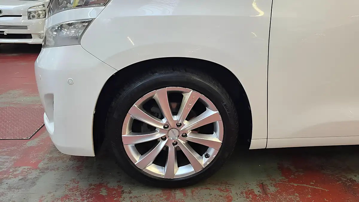 Used 2009 Toyota Vellfire Ultra Luxury Pack 4wd Recliner Seats White - Interior and Exterior details 19