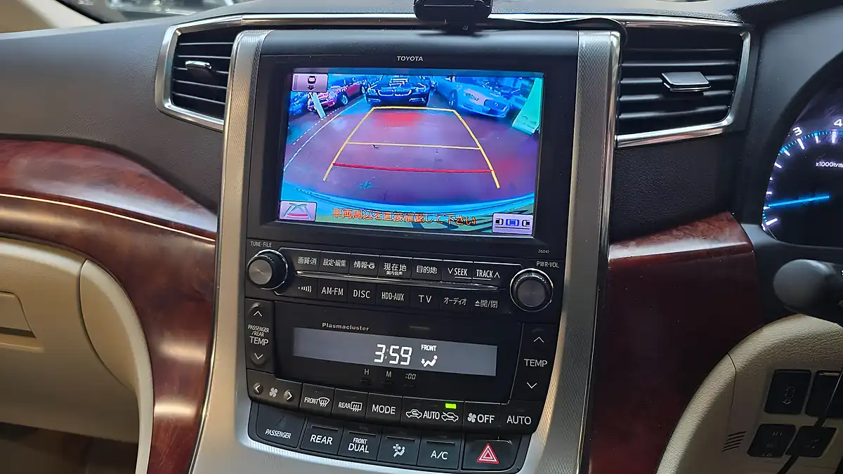 Used 2009 Toyota Vellfire Ultra Luxury Pack 4wd Recliner Seats White - Interior and Exterior details 5