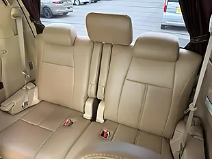 Used 2009 Toyota Vellfire V (7 Seater) White - Interior and Exterior details 16