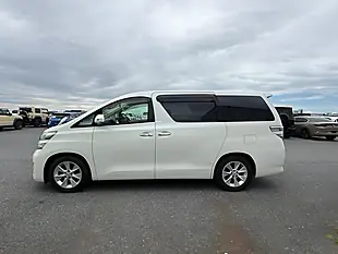 Used 2009 Toyota Vellfire V (7 Seater) White - Interior and Exterior details 5