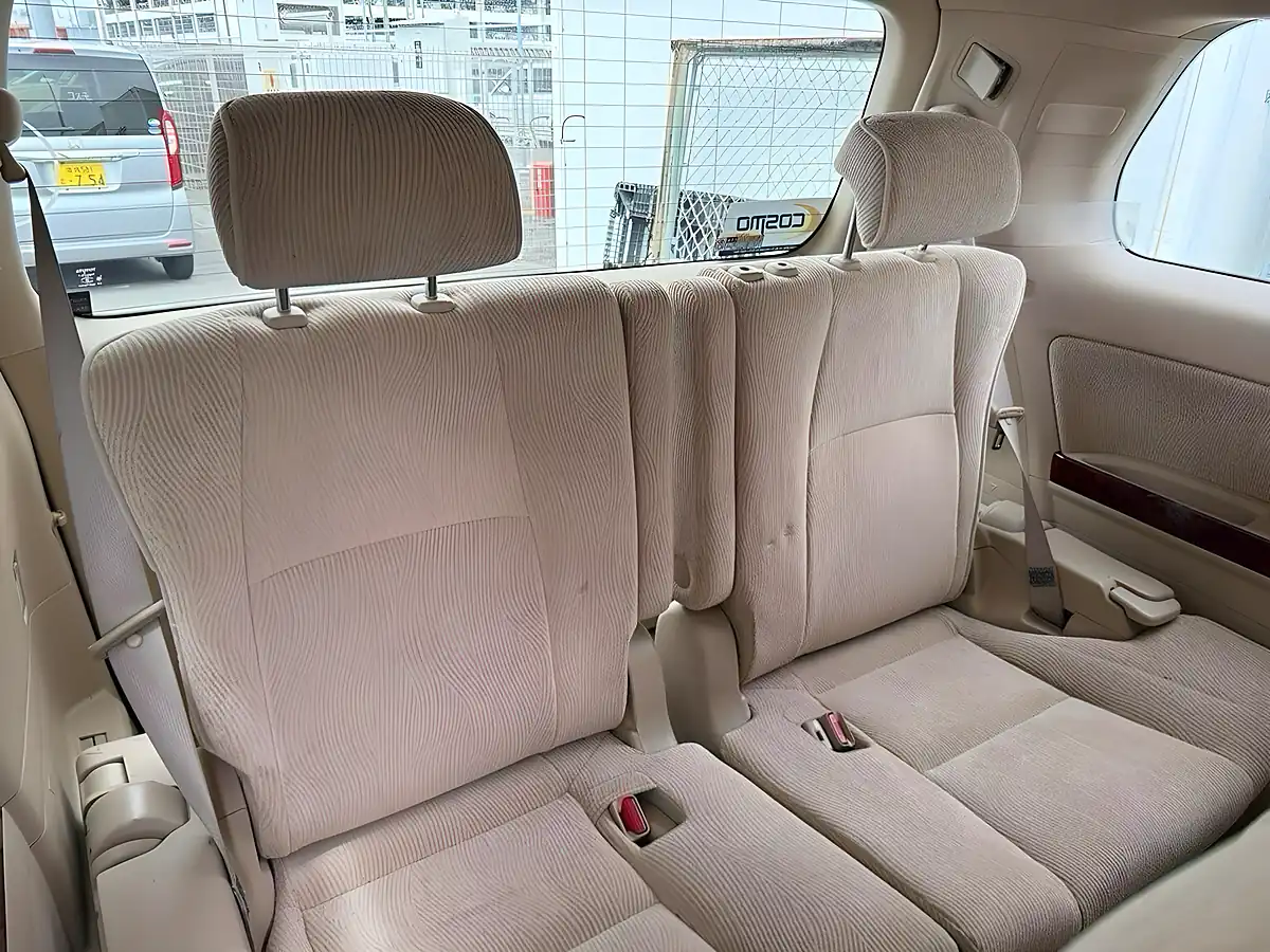 Used 2009 Toyota Vellfire V (8 Seater) White - Interior and Exterior details 13