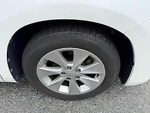 Used 2009 Toyota Vellfire V (8 Seater) White - Interior and Exterior details 18