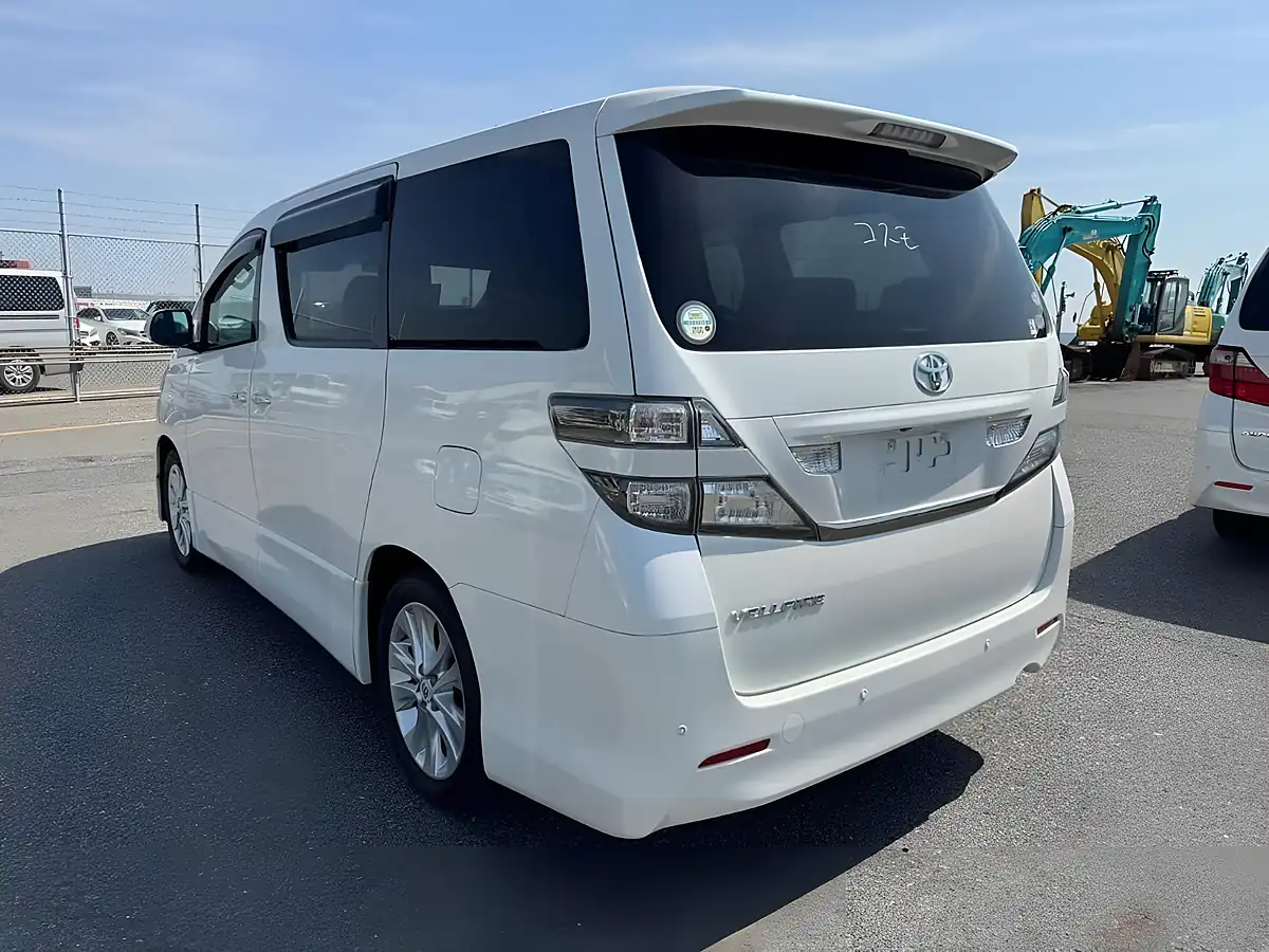 Used 2009 Toyota Vellfire Z (7 Seater) White - Interior and Exterior details 3