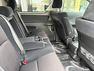 Used 2009 Toyota Vellfire Z (8 Seater) White - Interior and Exterior details 16