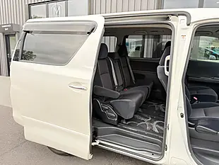 Used 2009 Toyota Vellfire Z (8 Seater) White - Interior and Exterior details 5